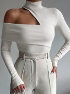 Damski Sweter Patsy | Prążkowany z Półgolfem i Asymetrycznym Wycięciem 0