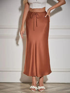 Satynowa Spódnica Maxi z Wysokim Stanem z Jedwabiu Ice-skirts-Moda Perla-Moda Perla