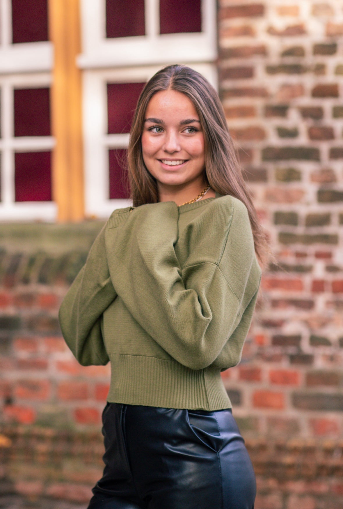 Zielony Sweter Dziany - Idealne Połączenie Komfortu i Stylu-Sweaters-Moda Perla